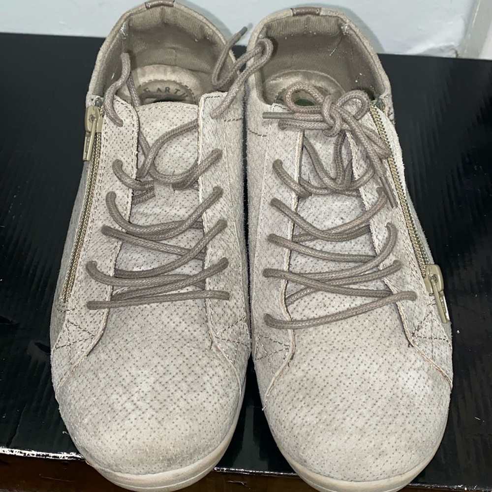 Earth Origins Trainers